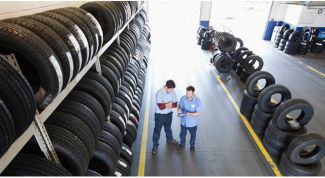 Storing car winter tyres in the summer