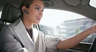 Headset Handsfree dangerous for drivers