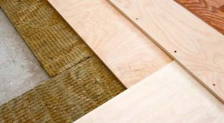 How to lay insulation on the floor joists