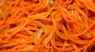 Как приготовить салат с корейской морковкой и печенью