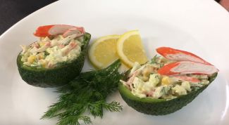 Как приготовить вкусный салат с авокадо: рецепт с фото