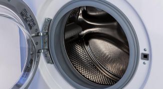 Как избежать появления неприятного запаха в стиральной машине