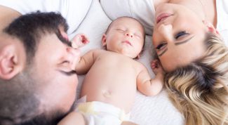 Каковы причины срыгивания у новорожденных