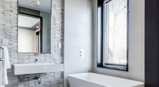 Как использовать натяжные потолки в ванной комнате