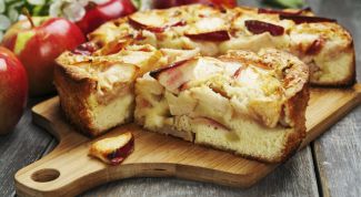 Шарлотка с яблоками на сковороде: пошаговые рецепты с фото для легкого приготовления