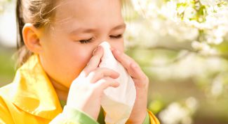Основные симптомы аллергии  у детей: как не перепутать с простудными заболеваниями 