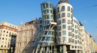 Танцующий дом в Праге: описание, история, экскурсии, точный адрес