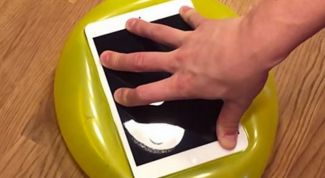 Как сделать чехол для смартфона из воздушного шарика