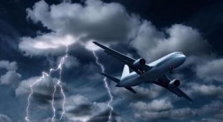 Насколько опасна турбулентность для самолета и пассажиров?