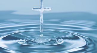 Несколько фактов о крещенской воде