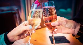 Как отличить шампанское от игристого вина