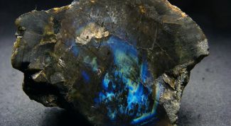 Камень лабрадорит: магические и лечебные свойства