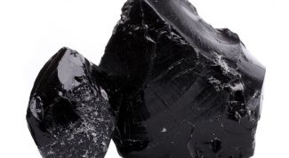 Черный обсидиан: лечебные и магические свойства вулканического стекла
