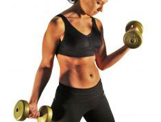 Картинка по теме - как накачать мышцы гантелями