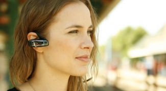 Картинка по теме - как подключить гарнитуру к телефону