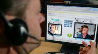 Картинка по теме - как подключить наушники в скайпе