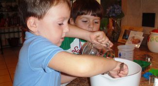 Картинка по теме - как лепить из теста