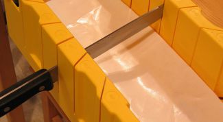 Картинка по теме - как сделать угол плинтуса