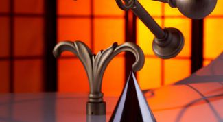 Картинка по теме - как крепить карниз