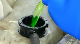 Картинка по теме - как слить охлаждающую жидкость