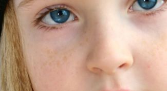 Картинка по теме - как сделать голубые глаза в фотошопе