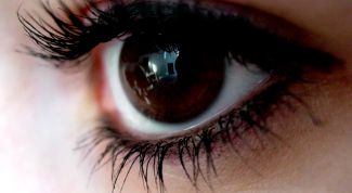 Картинка по теме - как нанести подводку