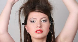 Картинка по теме - как сделать начес на длинных волосах