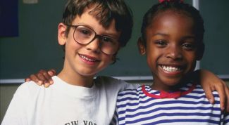 Картинка по теме - как строить отношения с теми, кто не похож на нас