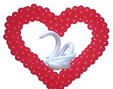 Картинка по теме - как сделать сердце из воздушных шаров