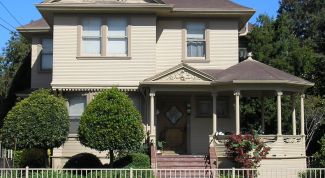 Картинка по теме - как оформить дом с землей