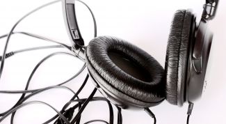 Картинка по теме - как подключить наушники с микрофоном к компьютеру