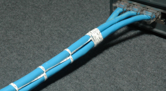 Картинка по теме - как спрятать провода