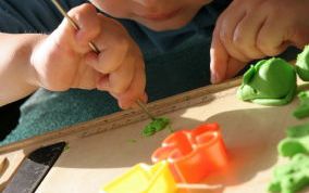 Картинка по теме - как лепить из пластилина