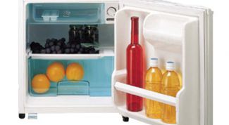 Картинка по теме - как избавиться от неприятного запаха в холодильнике