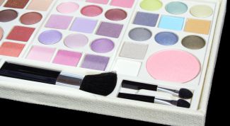 Картинка по теме - как подобрать тени для глаз
