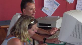 Картинка по теме - как убрать фон ярлыка