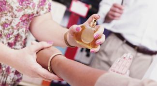 Картинка по теме - как отличить подделку туалетной воды