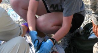 Картинка по теме - как оказать первую медицинскую помощь