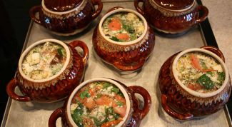 Картинка по теме - как готовить свинину с овощами в горшочках