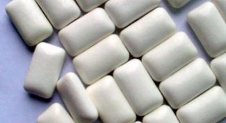 Картинка по теме - как отодрать жвачку от одежды