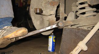 Картинка по теме - как выкрутить болт