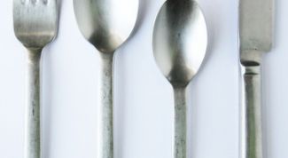 Картинка по теме - как очистить от черноты серебро