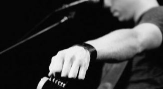 Картинка по теме - как настроить гитару по тюнеру