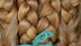 Картинка по теме - как сделать причёску из косичек