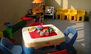 Картинка по теме - как поставить ребёнка на очередь в детский сад