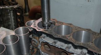 Картинка по теме - как расточить двигатель