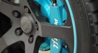 Картинка по теме - как покрасить литой диск