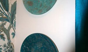 Картинка по теме - как повесить тарелку на стену