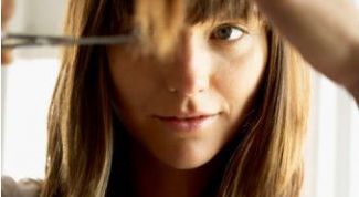 Картинка по теме - как подстричь прямую челку