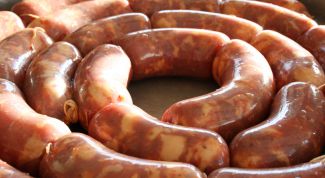 Картинка по теме - как приготовить в домашних условиях колбасу